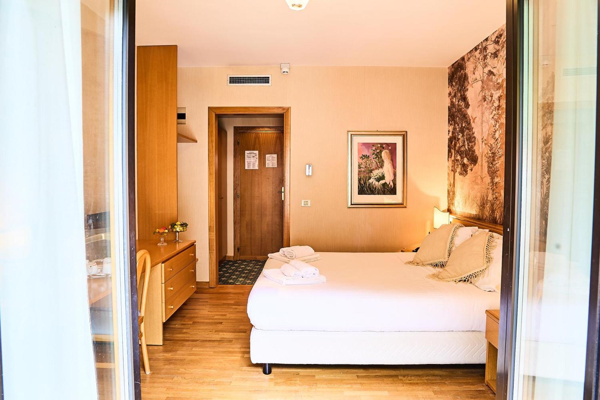 Hotel Camigliatello Камільятелло-Сілано Екстер'єр фото