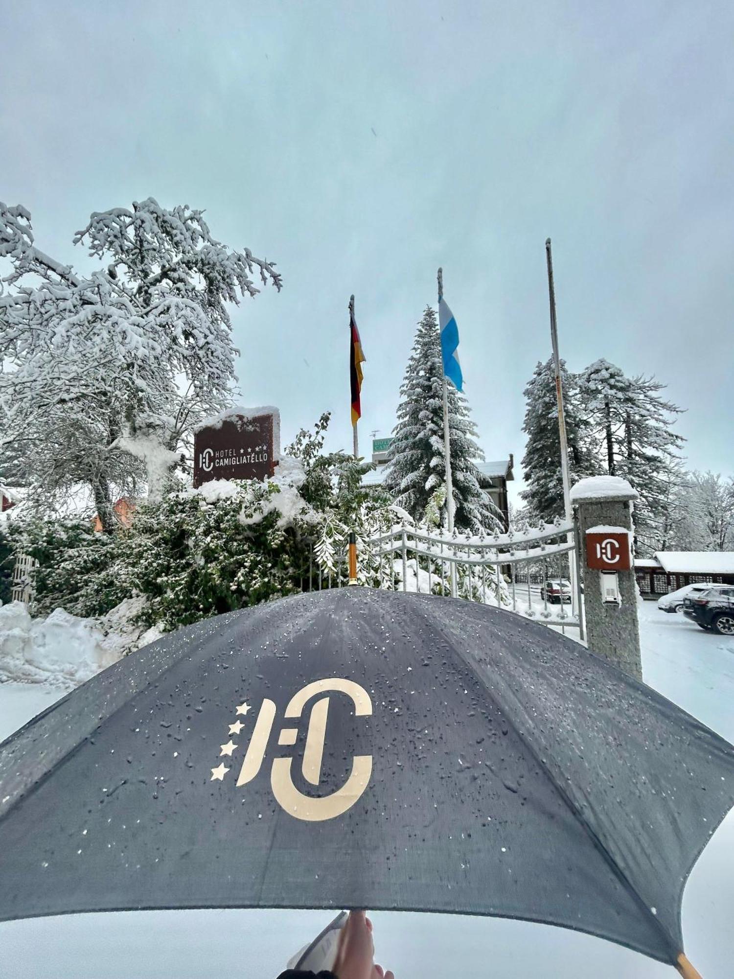 Hotel Camigliatello Камільятелло-Сілано Екстер'єр фото
